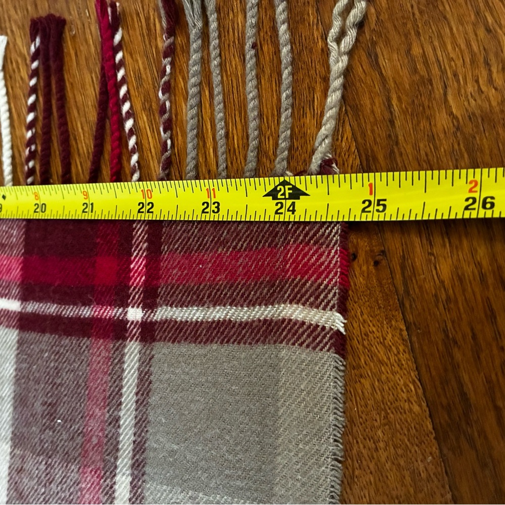 GAP Red and Tan Plaid Scarf - Picture 4 of 7